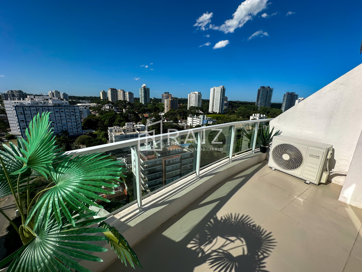 Apartamento ID.12101 - VENTA APARTAMENTO PENTHOUSE 3 DORMITORIOS AIDY GRILL