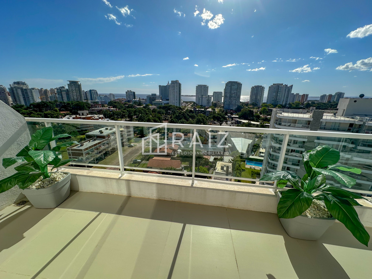 Apartamento ID.12101 - VENTA APARTAMENTO PENTHOUSE 3 DORMITORIOS AIDY GRILL