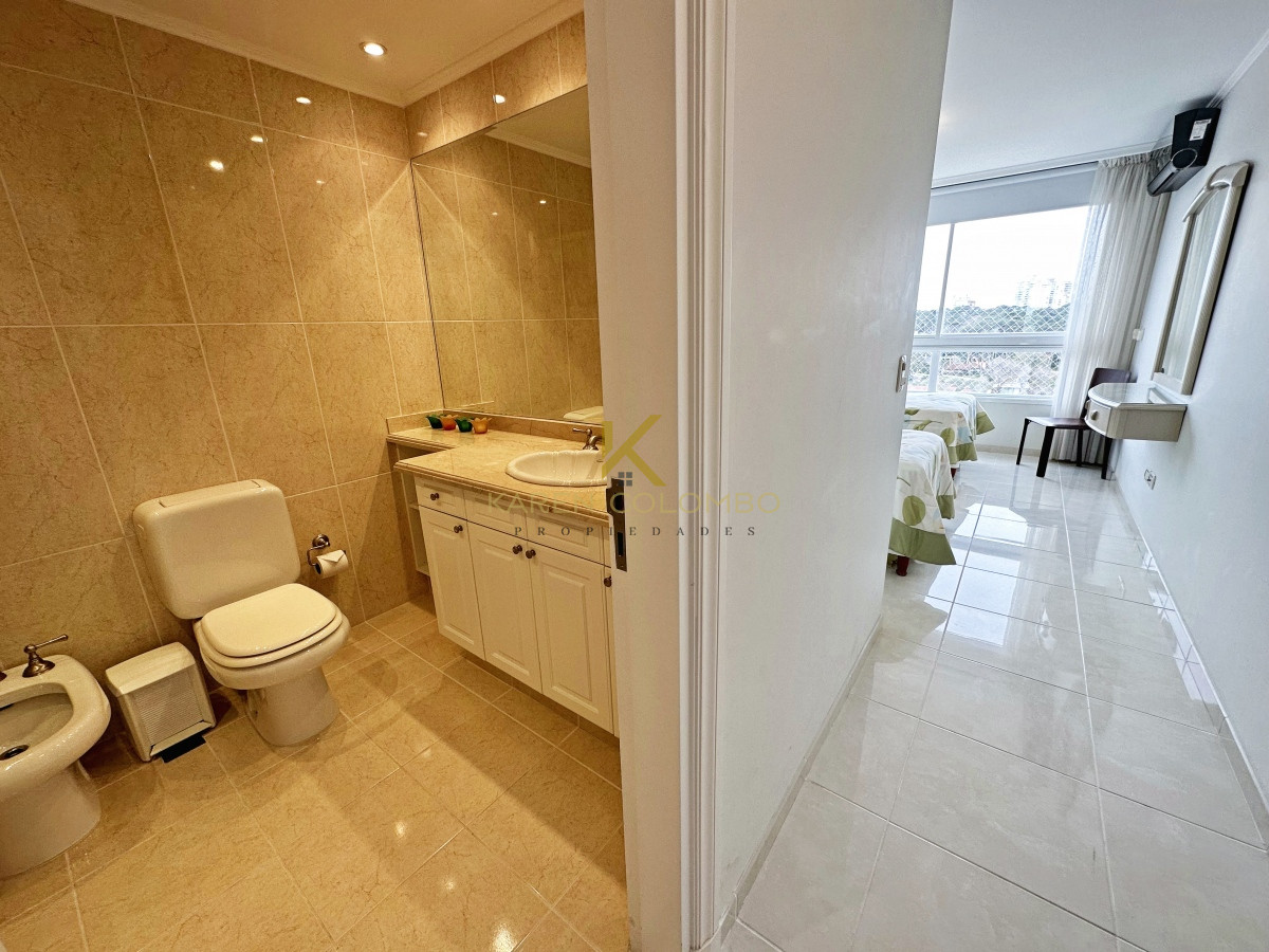 Apartamento ID.21094021 - Apartamento en venta playa Mansa, Punta del Este