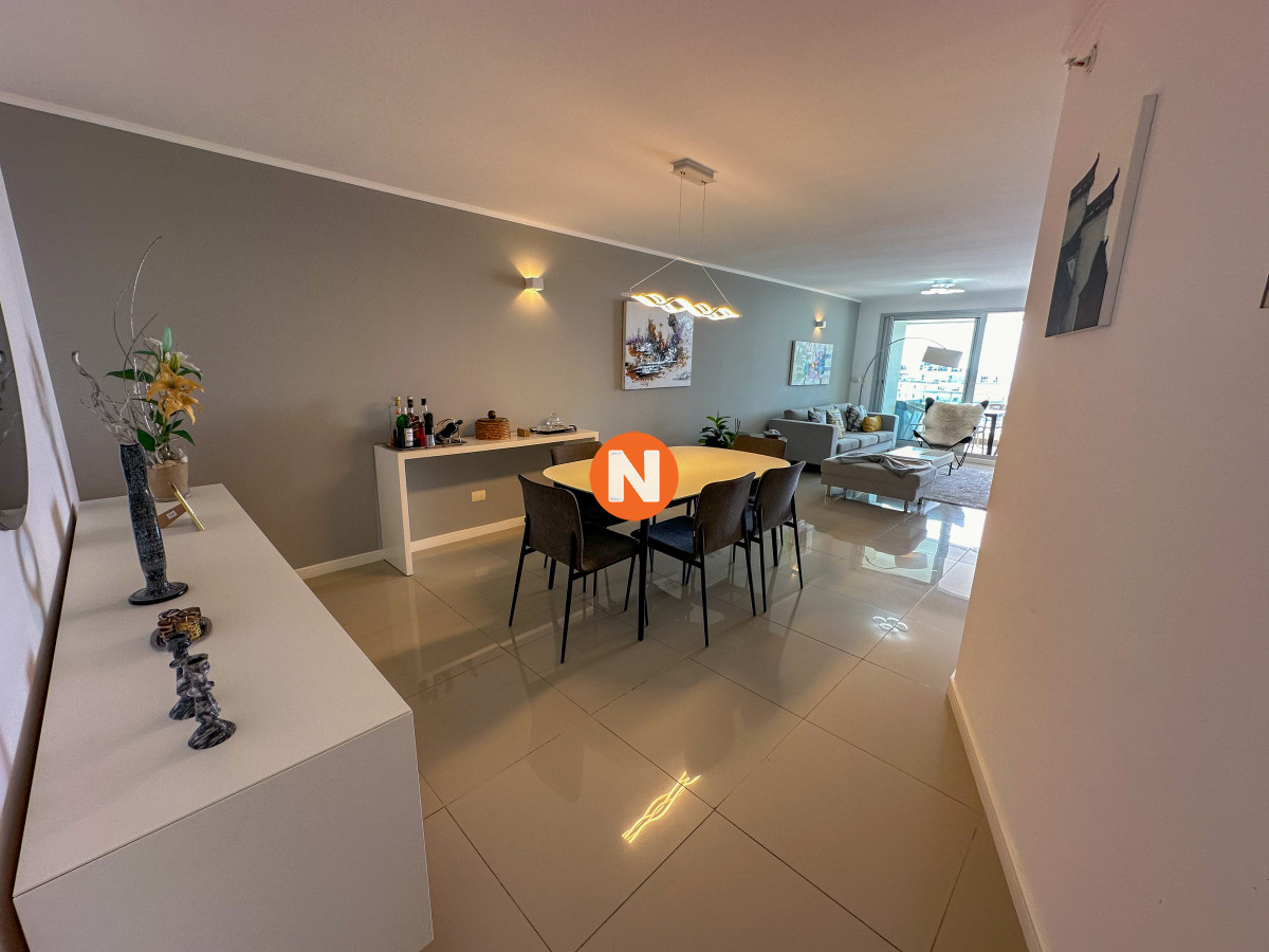 Apartamento Ref.223156 - Wind Tower Punta del Este - Exclusivo apartamento en piso alto en venta