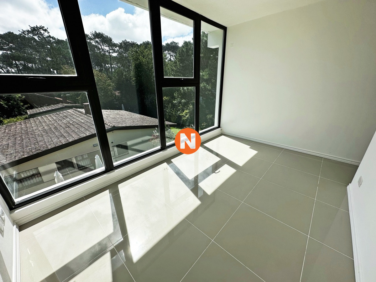 Apartamento Ref.221329 - 3 dormitorios en mansa con financiación directa hasta 36 meses