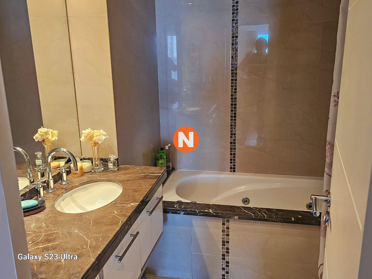 Apartamento Ref.220757 - VENTA DE APARTAMENTO DE 2 DORMITORIOS EN CASINO TOWER PUNTA DEL ESTE 