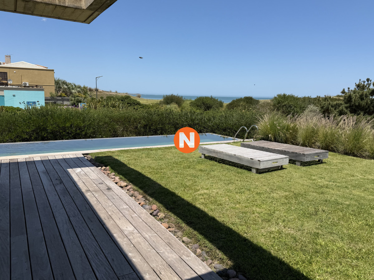 Casa Ref.226009 - Punta del Este, casa frente al mar - Tio Tom