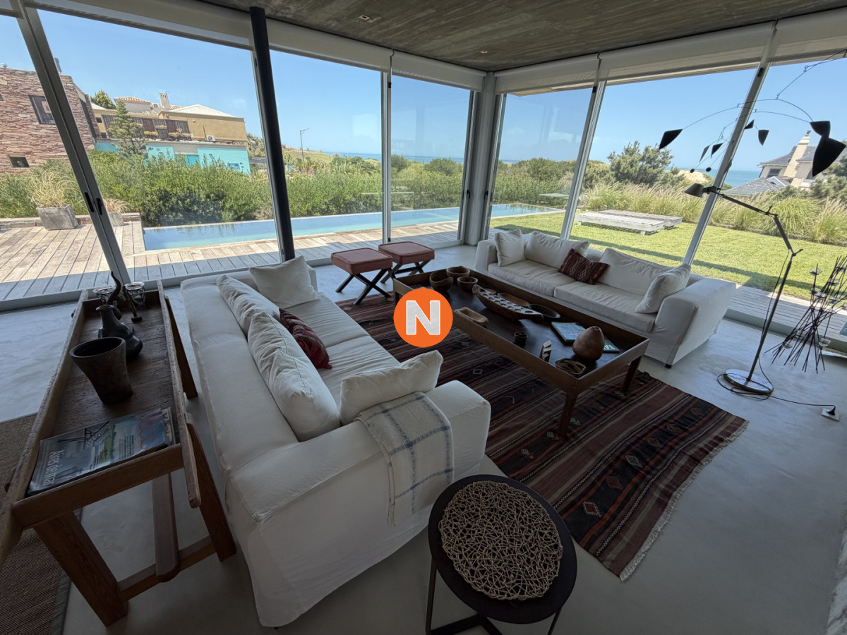 Casa Ref.226009 - Punta del Este, casa frente al mar - Tio Tom