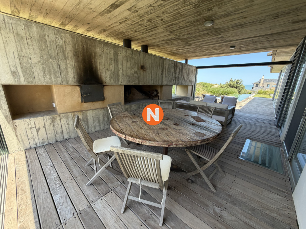 Casa Ref.226009 - Punta del Este, casa frente al mar - Tio Tom