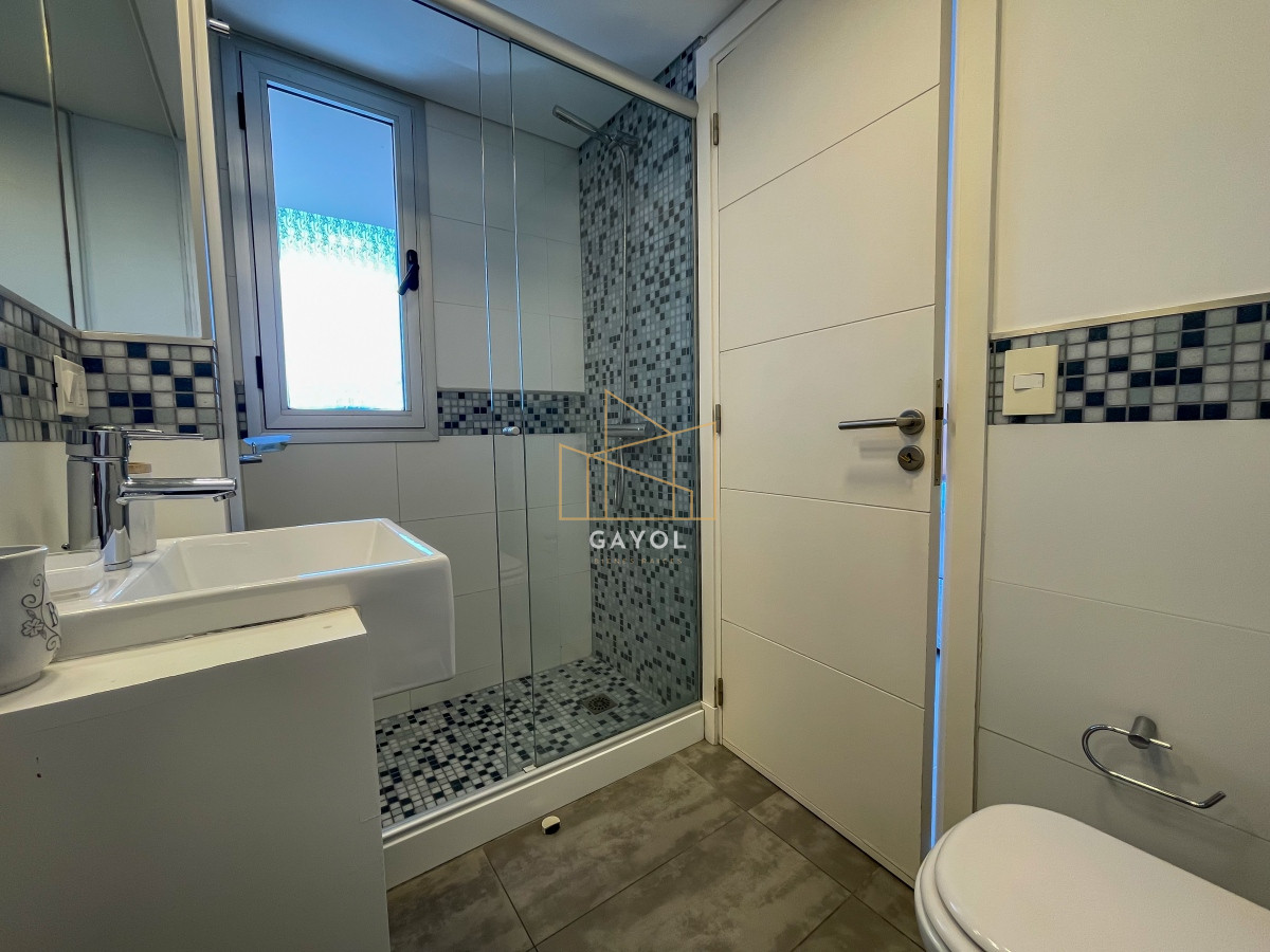 Apartamento ID.367 - Arenas del Mar II - 2 dormtiorios con 2 baños en venta 