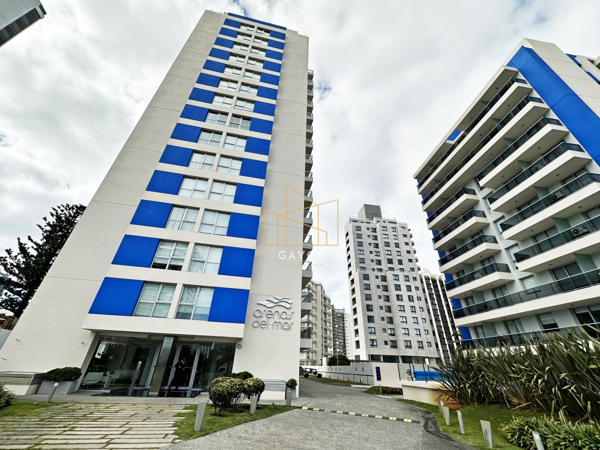 Apartamento ID.367 - Arenas del Mar II - 2 dormtiorios con 2 baños en venta 