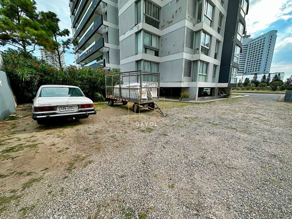 Apartamento ID.431 - Departamento en zona mansa, 3 dormitorios U$S 269.000