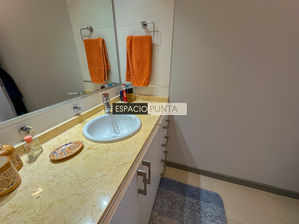 Apartamento ID.2570 - Exclusivo Penthouse con parrillero propio!!!
