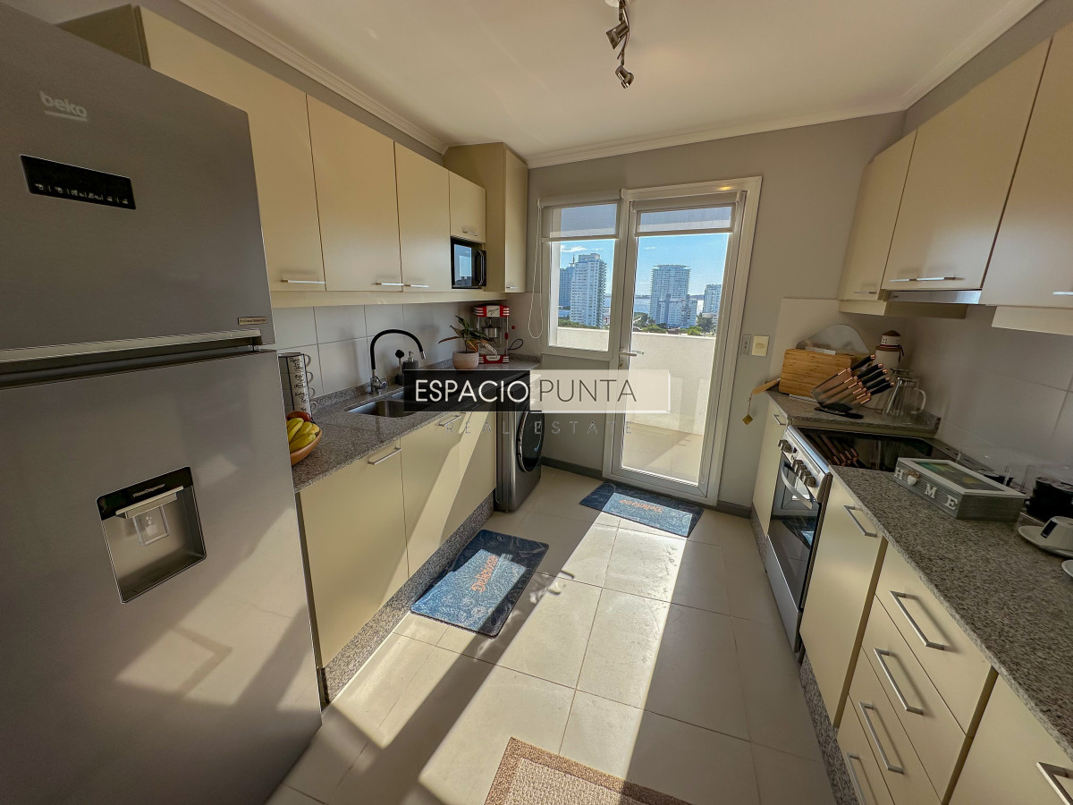 Apartamento ID.2570 - Exclusivo Penthouse con parrillero propio!!!