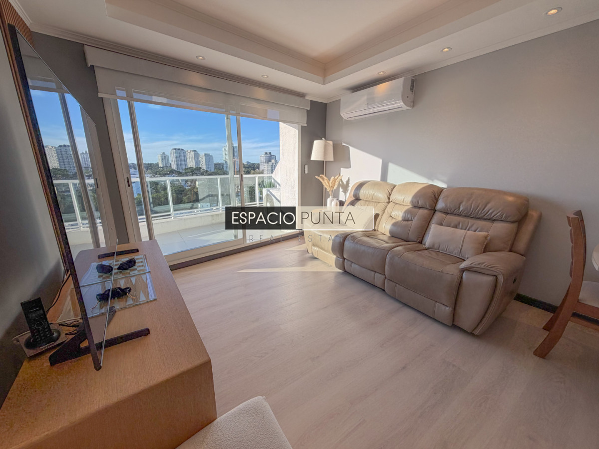 Apartamento ID.2570 - Exclusivo Penthouse con parrillero propio!!!
