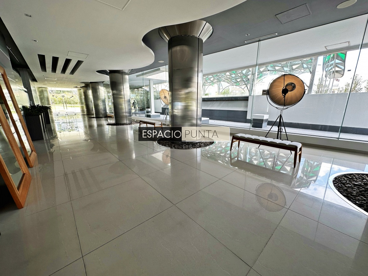 Apartamento ID.4671 - Hermoso Apartamento en venta a pasos del mar.