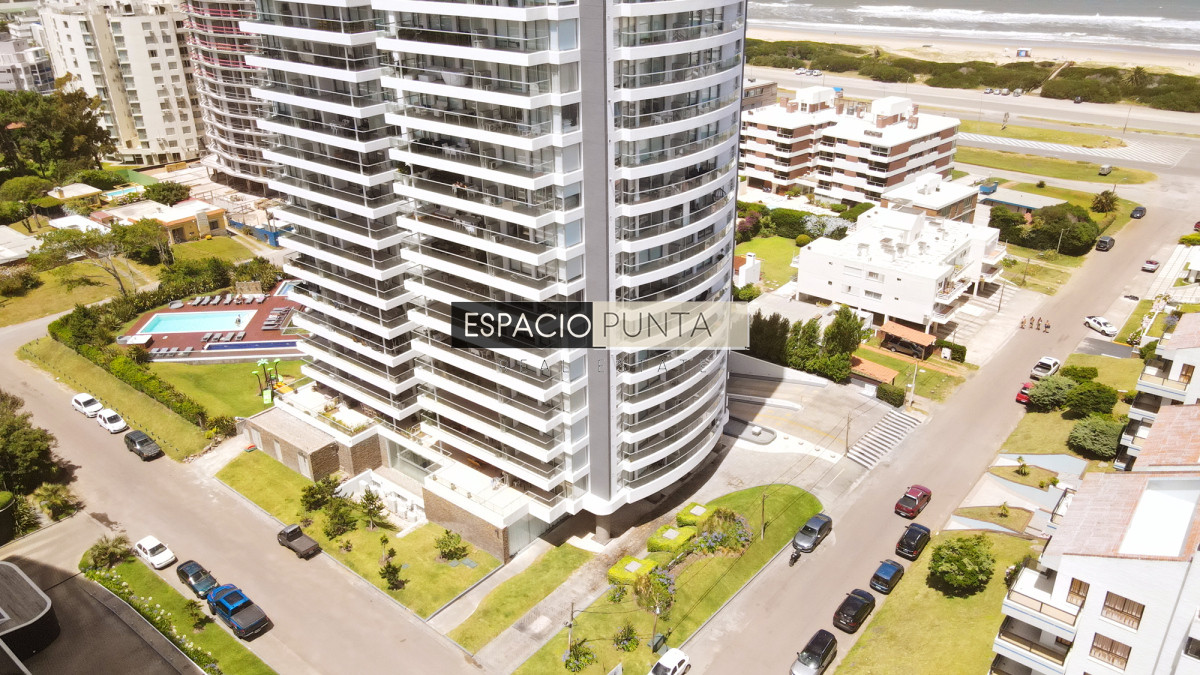 Apartamento ID.4671 - Hermoso Apartamento en venta a pasos del mar.