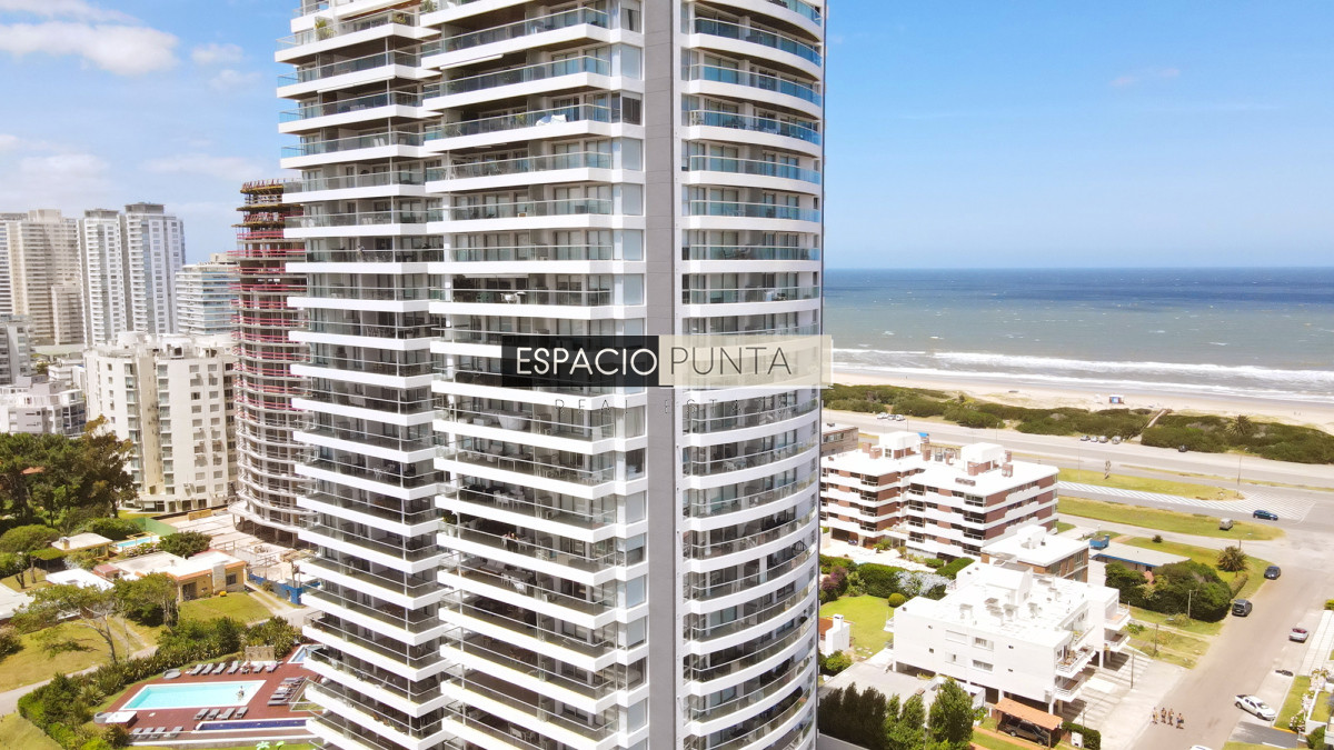 Apartamento ID.4671 - Hermoso Apartamento en venta a pasos del mar.