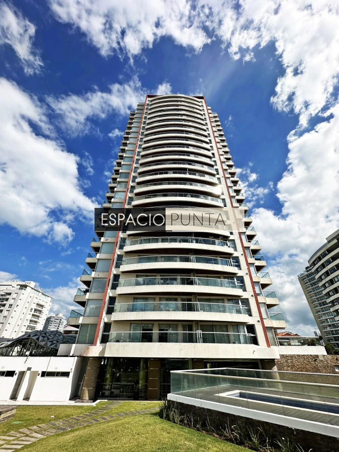 Apartamento ID.4671 - Hermoso Apartamento en venta a pasos del mar.