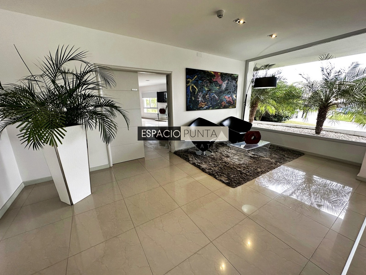 Apartamento ID.2570 - Exclusivo Penthouse con parrillero propio!!!