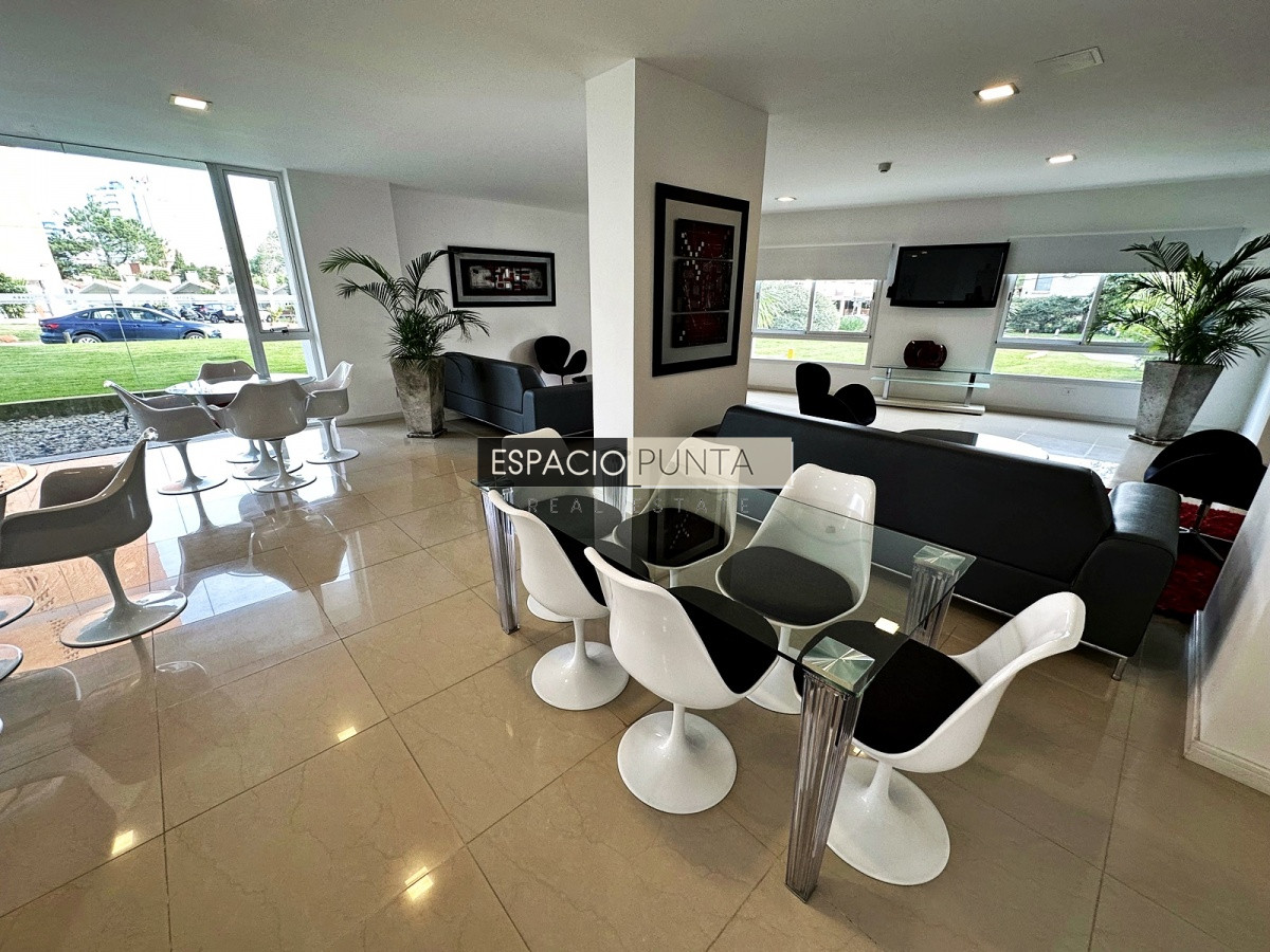 Apartamento ID.2570 - Exclusivo Penthouse con parrillero propio!!!