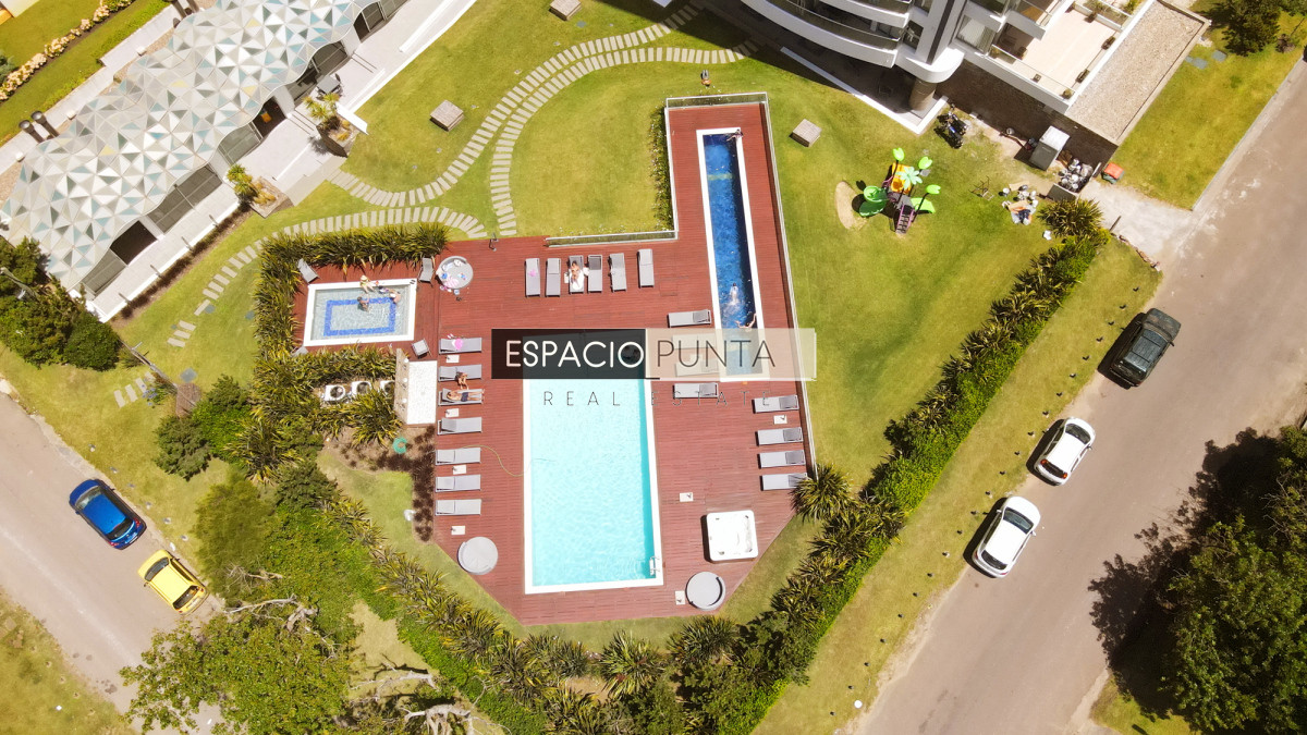 Apartamento ID.4671 - Hermoso Apartamento en venta a pasos del mar.