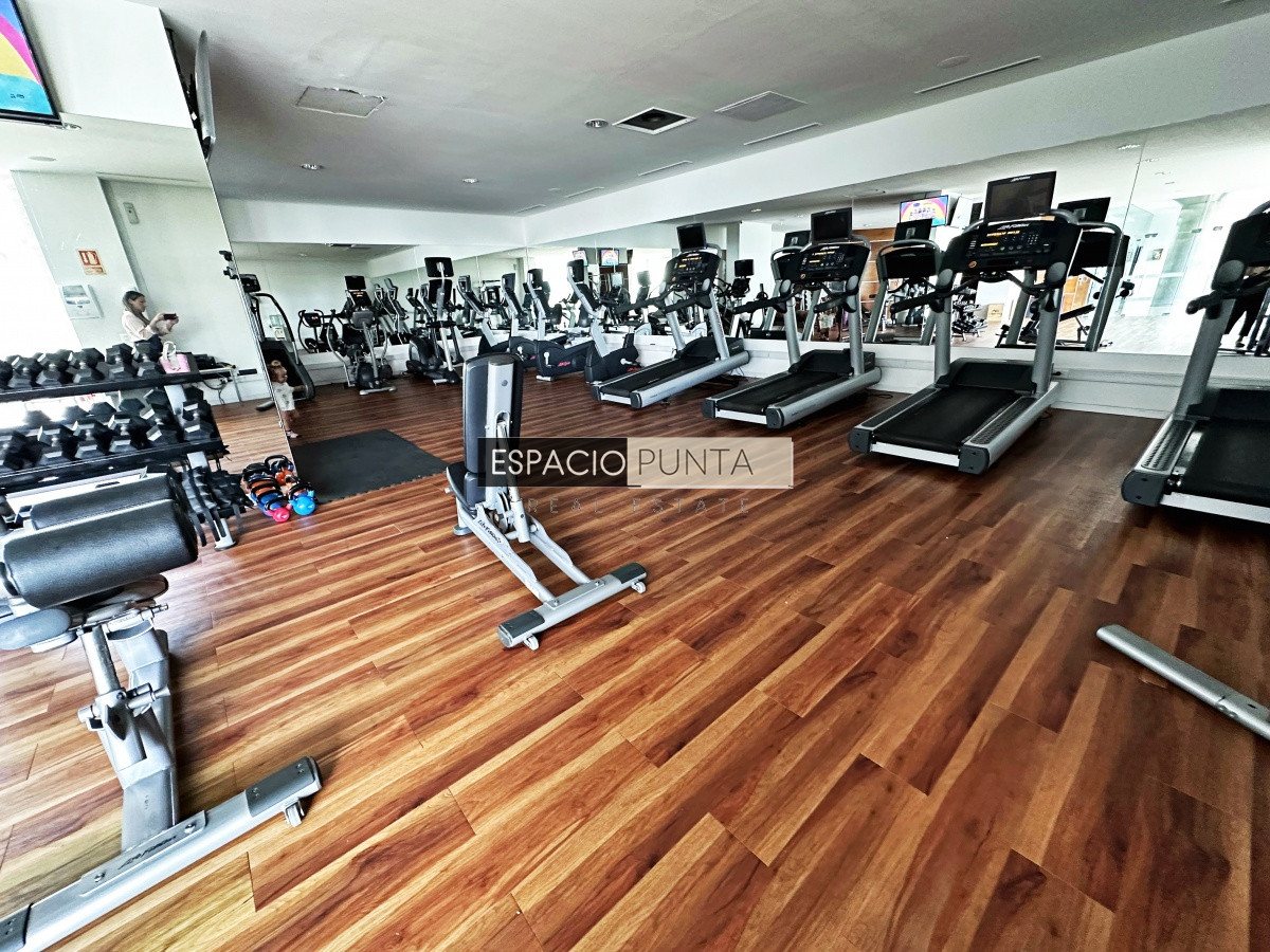 Apartamento ID.4671 - Hermoso Apartamento en venta a pasos del mar.