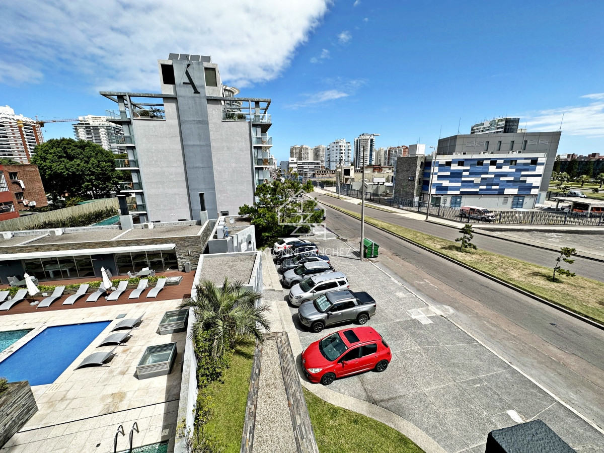 Apartamento ID.808 - Exclusivo apartamento en edificio con servicios, a pasos del mar y del Hotel Enjoy Conrad