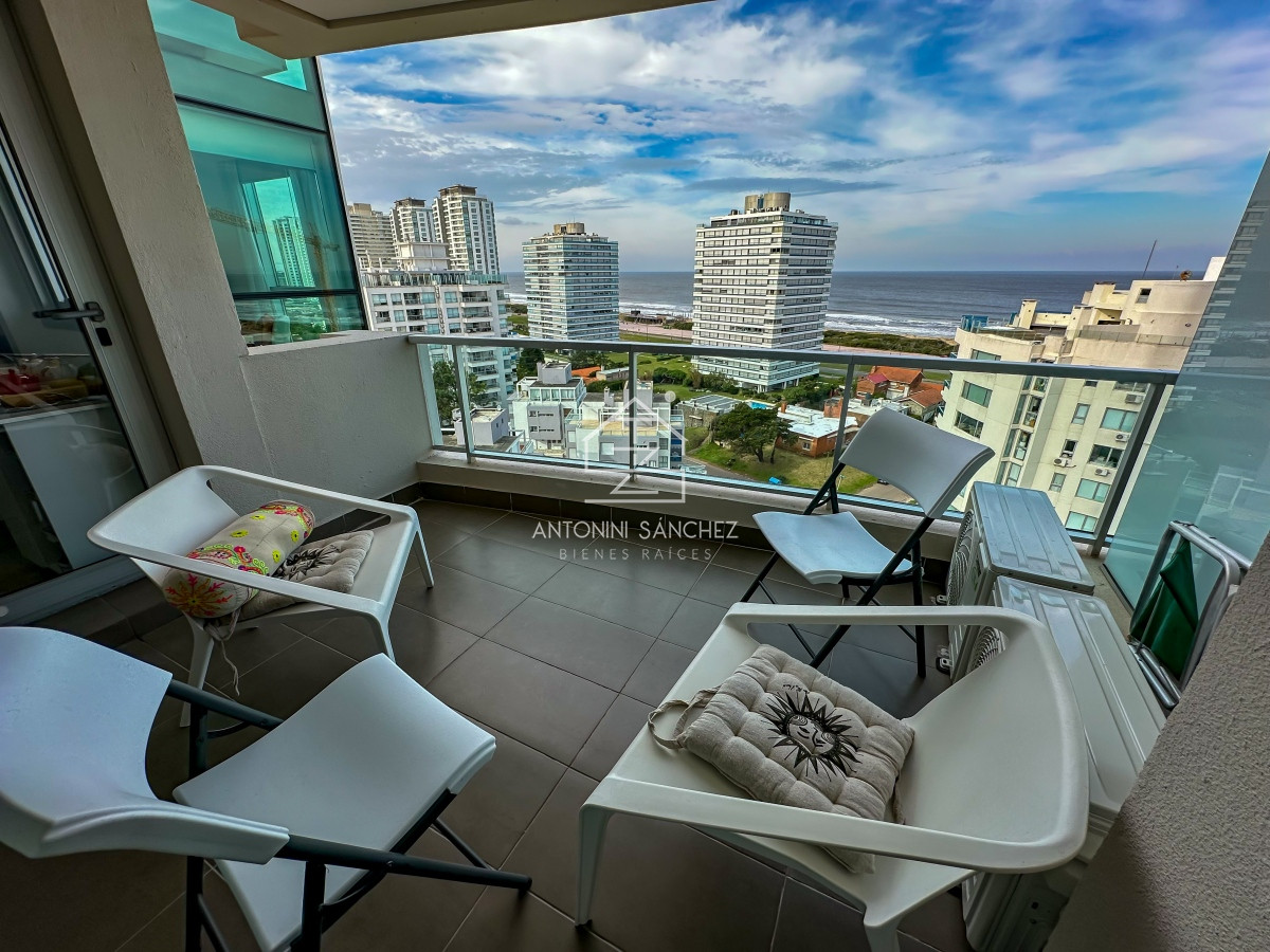 Apartamento ID.796 - Hermoso apartamento en Torre Premium con vista a Playa Brava!