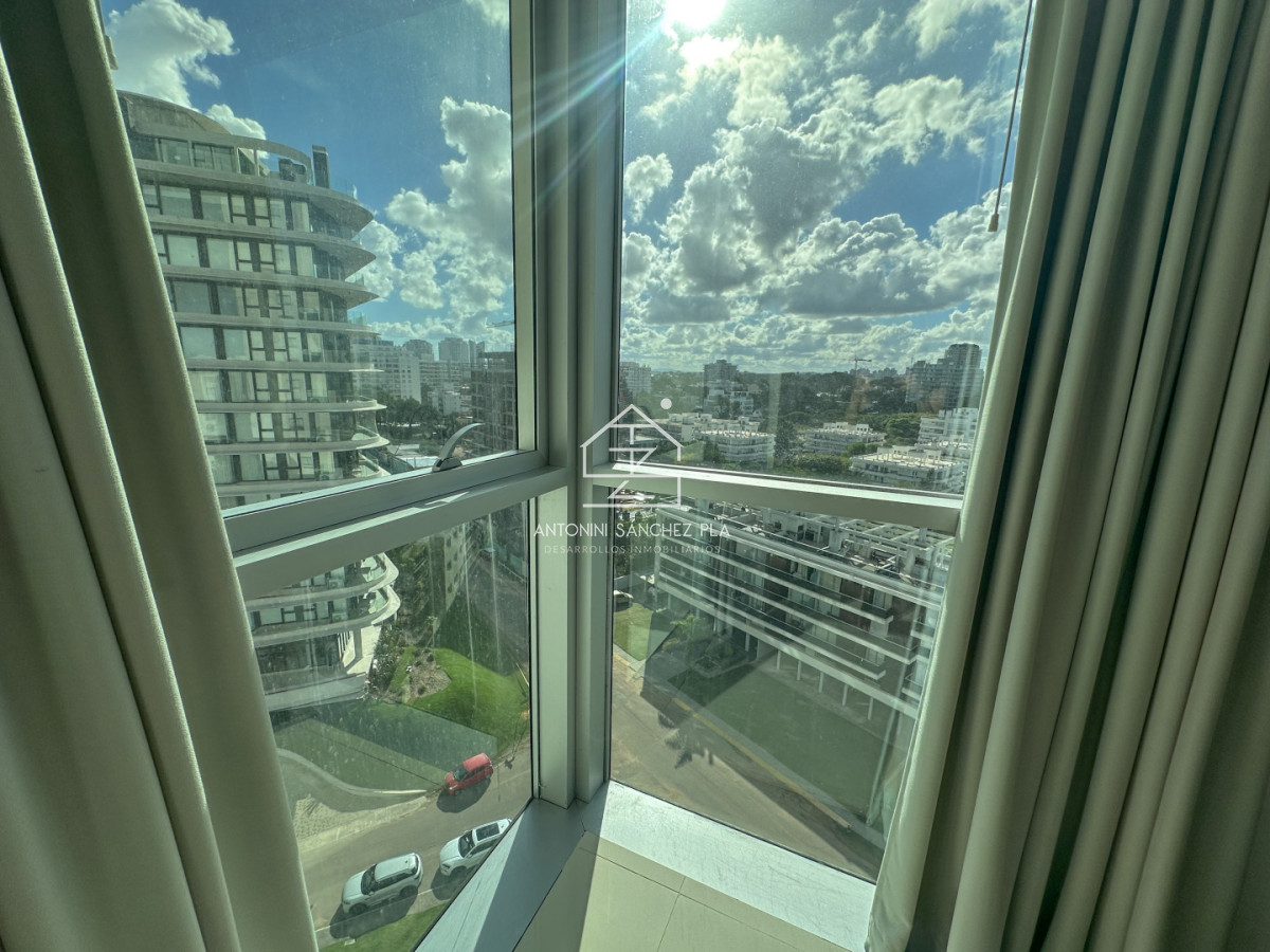 Apartamento ID.4293 - Venta Apartamento 2 dormitorios en Wind Tower Punta del este