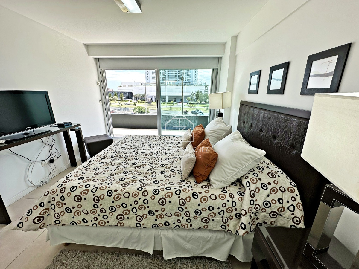 Apartamento ID.808 - Exclusivo apartamento en edificio con servicios, a pasos del mar y del Hotel Enjoy Conrad