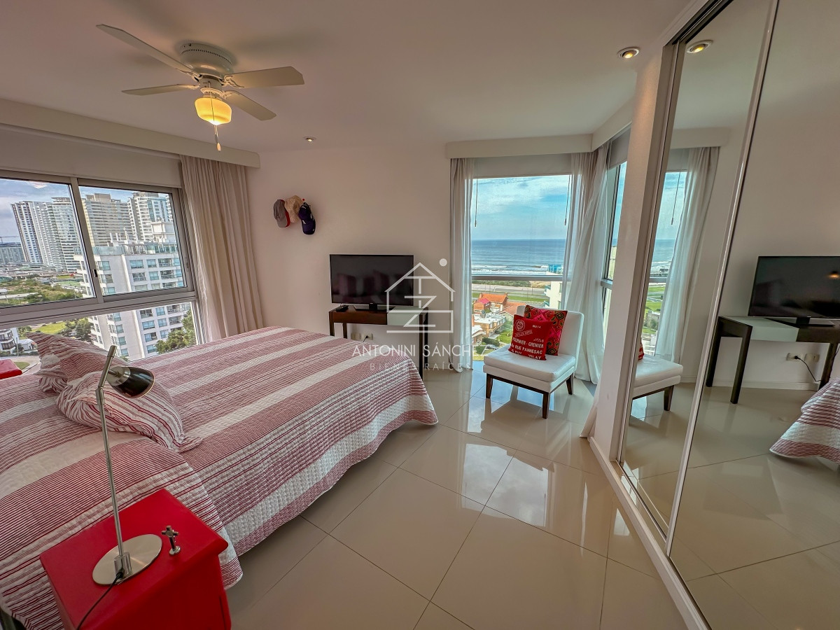 Apartamento ID.796 - Hermoso apartamento en Torre Premium con vista a Playa Brava!