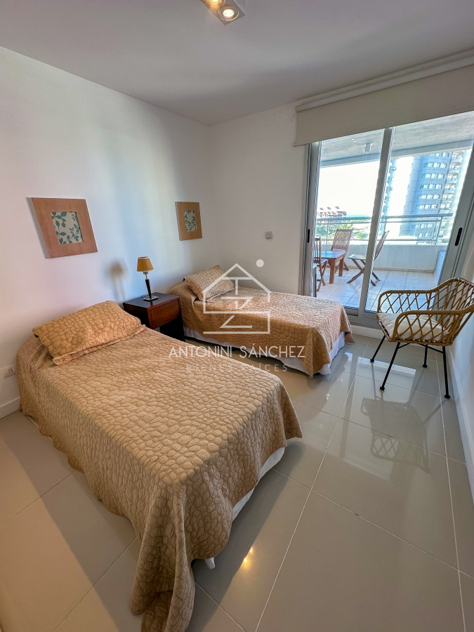 Apartamento ID.805 - Departamento en venta en exclusiva torre en Punta del Este