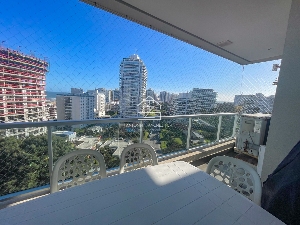 Apartamento ID.4219 - Piso alto en torre premium en Playa Brava