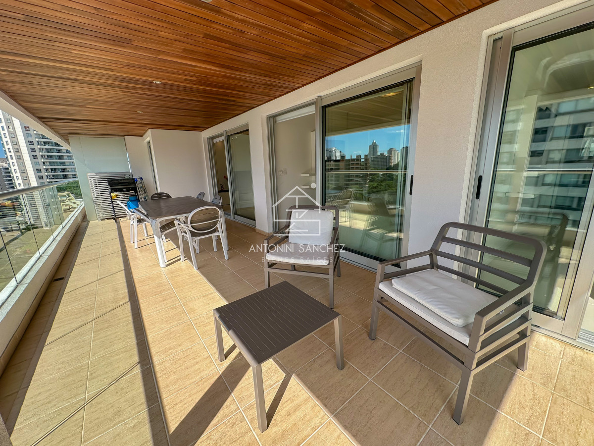 Apartamento ID.839 - Icon Brava en venta de 2 dormitorios y medio 