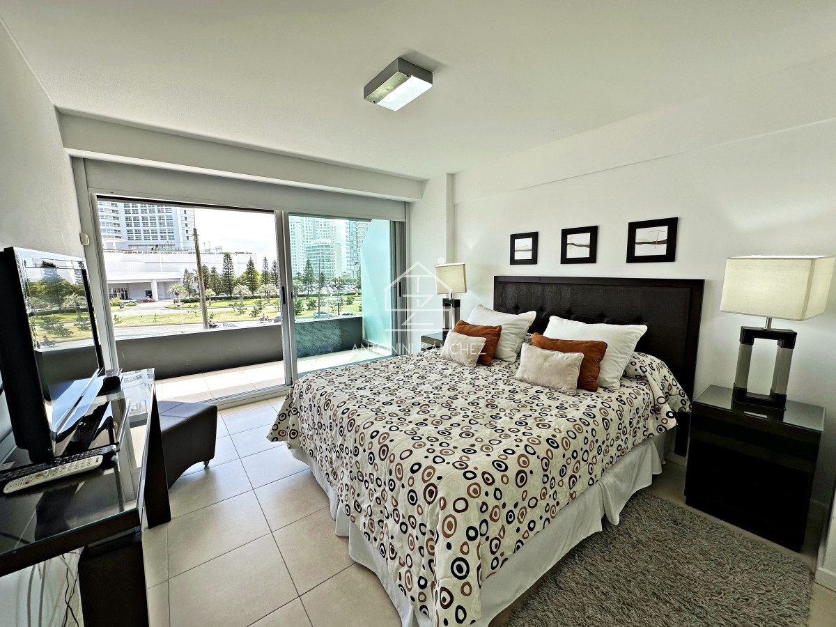 Apartamento ID.808 - Exclusivo apartamento en edificio con servicios, a pasos del mar y del Hotel Enjoy Conrad