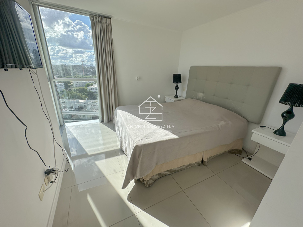 Apartamento ID.4293 - Venta Apartamento 2 dormitorios en Wind Tower Punta del este