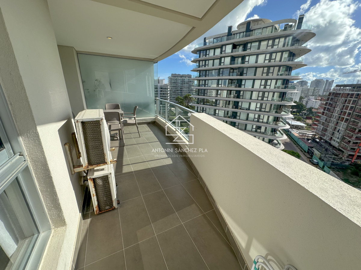 Apartamento ID.4293 - Venta Apartamento 2 dormitorios en Wind Tower Punta del este