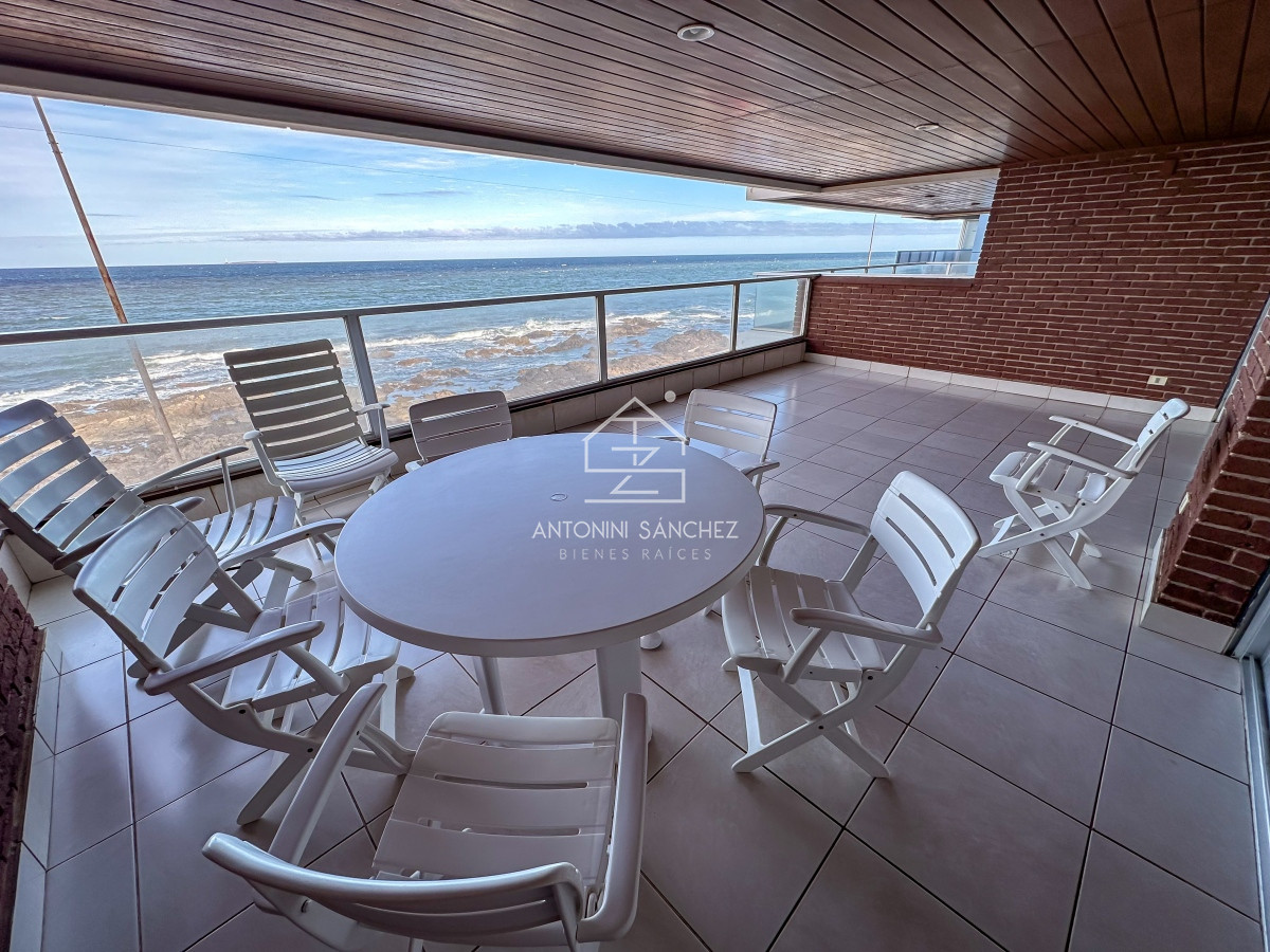Apartamento ID.802 - Primera linea de peninsula, amplio departamento en venta
