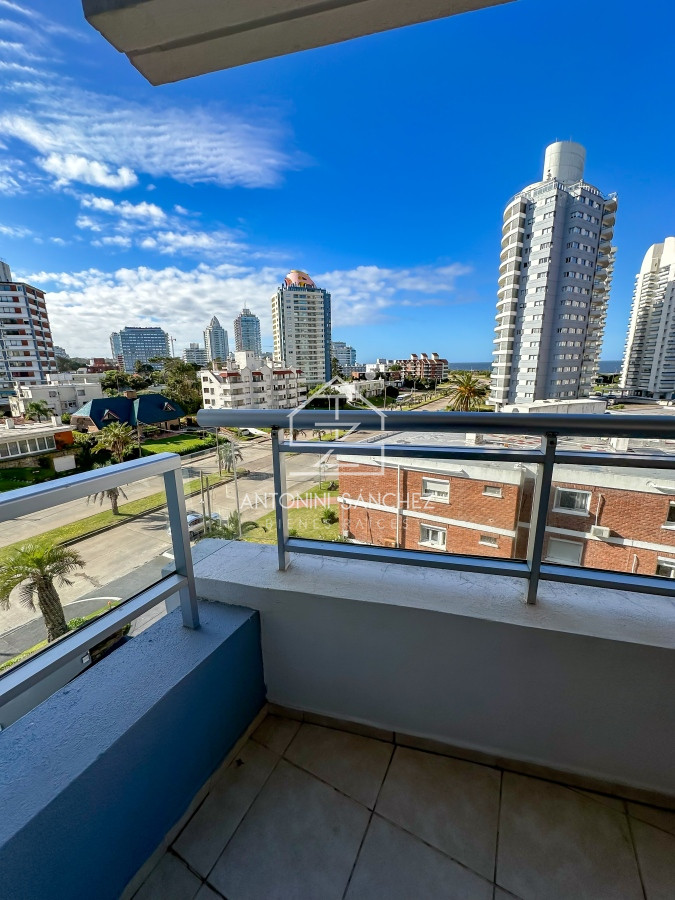 Apartamento ID.805 - Departamento en venta en exclusiva torre en Punta del Este
