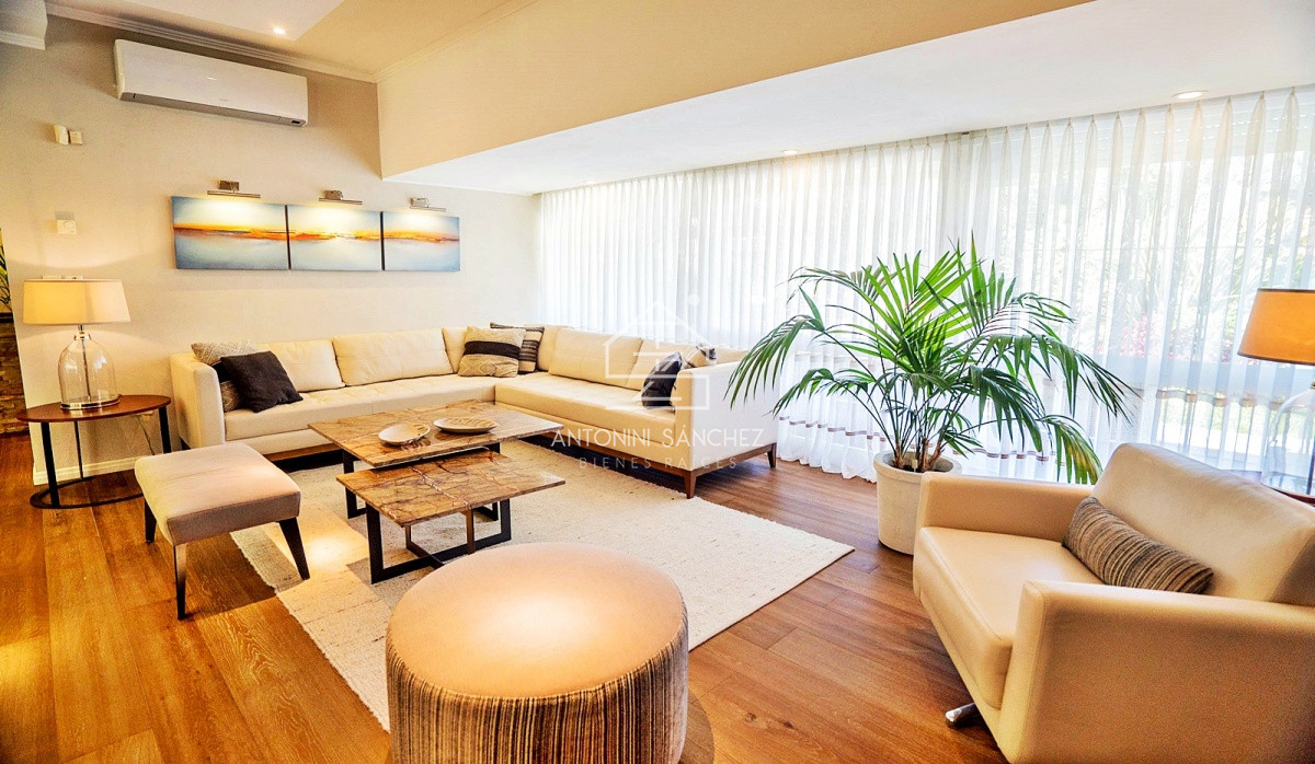 Casa ID.801 - Venta Casa 6 Dormitorios Punta del Este, Mansa