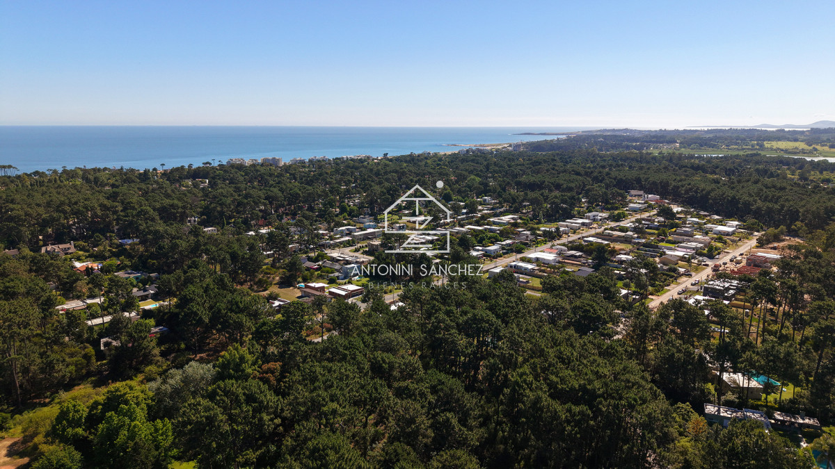Casa ID.3988 - Casa a estrenar en Parque Burnett U$S 325.000