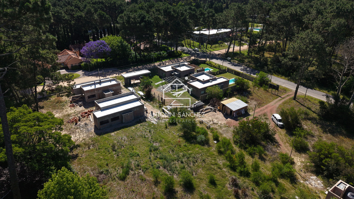 Casa ID.3988 - Casa a estrenar en Parque Burnett U$S 325.000