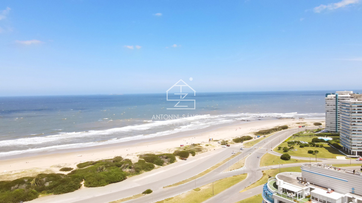 Apartamento ID.839 - Icon Brava en venta de 2 dormitorios y medio 