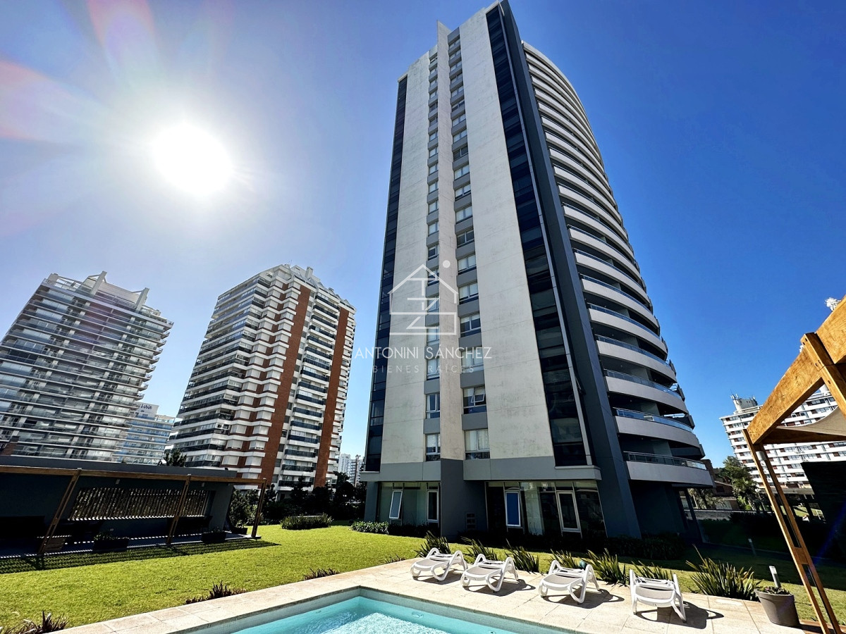 Apartamento ID.805 - Departamento en venta en exclusiva torre en Punta del Este