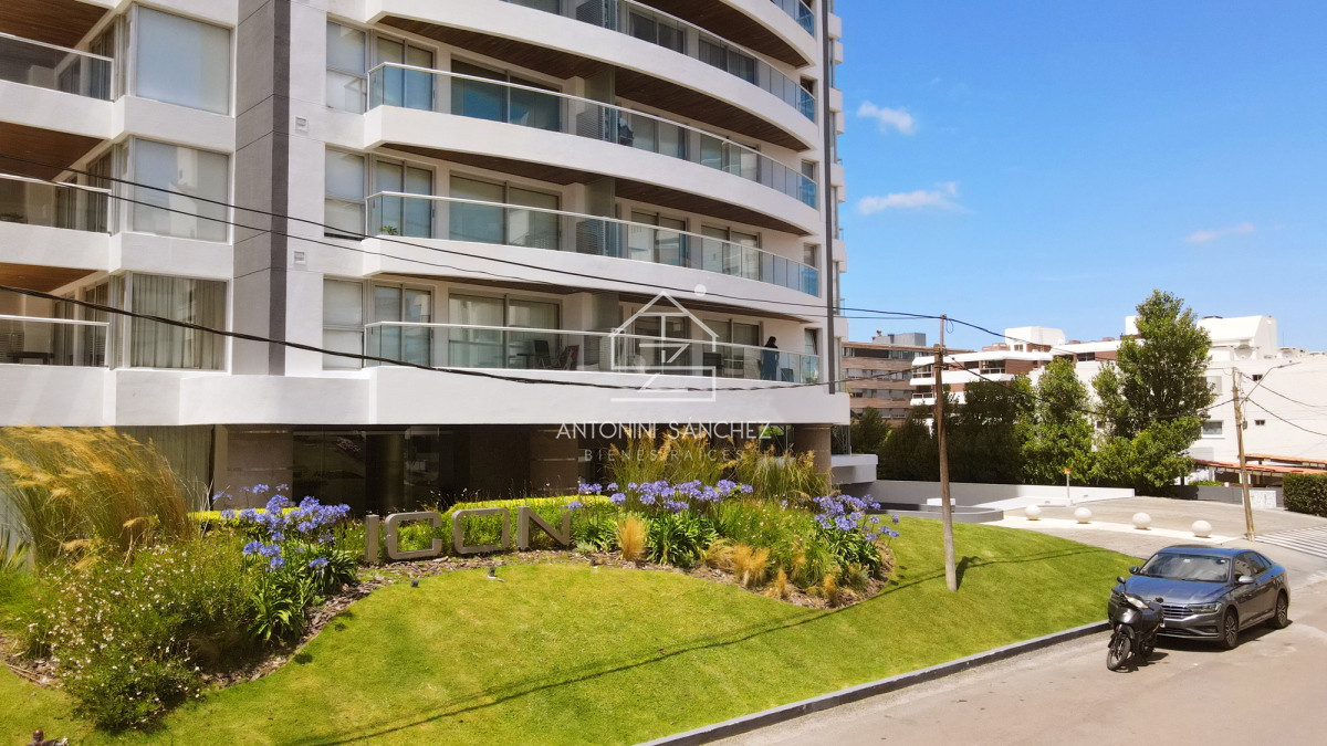 Apartamento ID.839 - Icon Brava en venta de 2 dormitorios y medio 