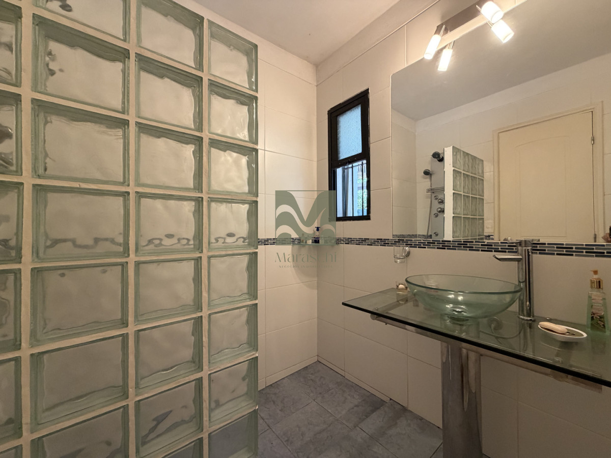 Casa ID.1019 - Hermosa casa en barrio Residencial de Punta del Este a pasos de todo!