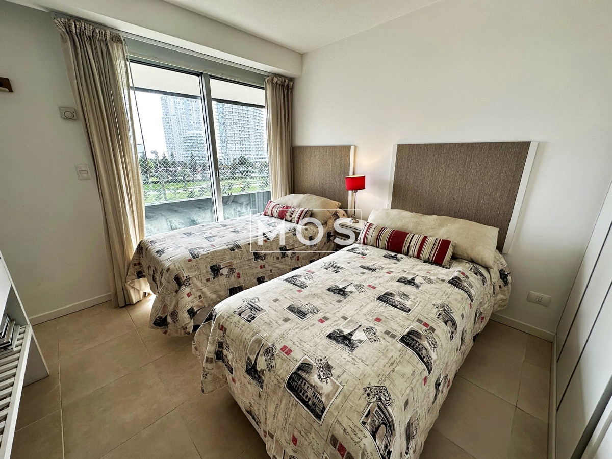 Apartamento ID.2508 - Punta de Este, Apartamento de 3 dormitorios a metros del mar y al Hotel Conrad.