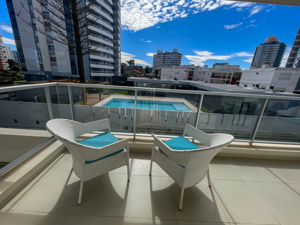 Apartamento ID.874 - Arenas del Mar II - 2 dormitorios y medio con 2 baños en alquiler