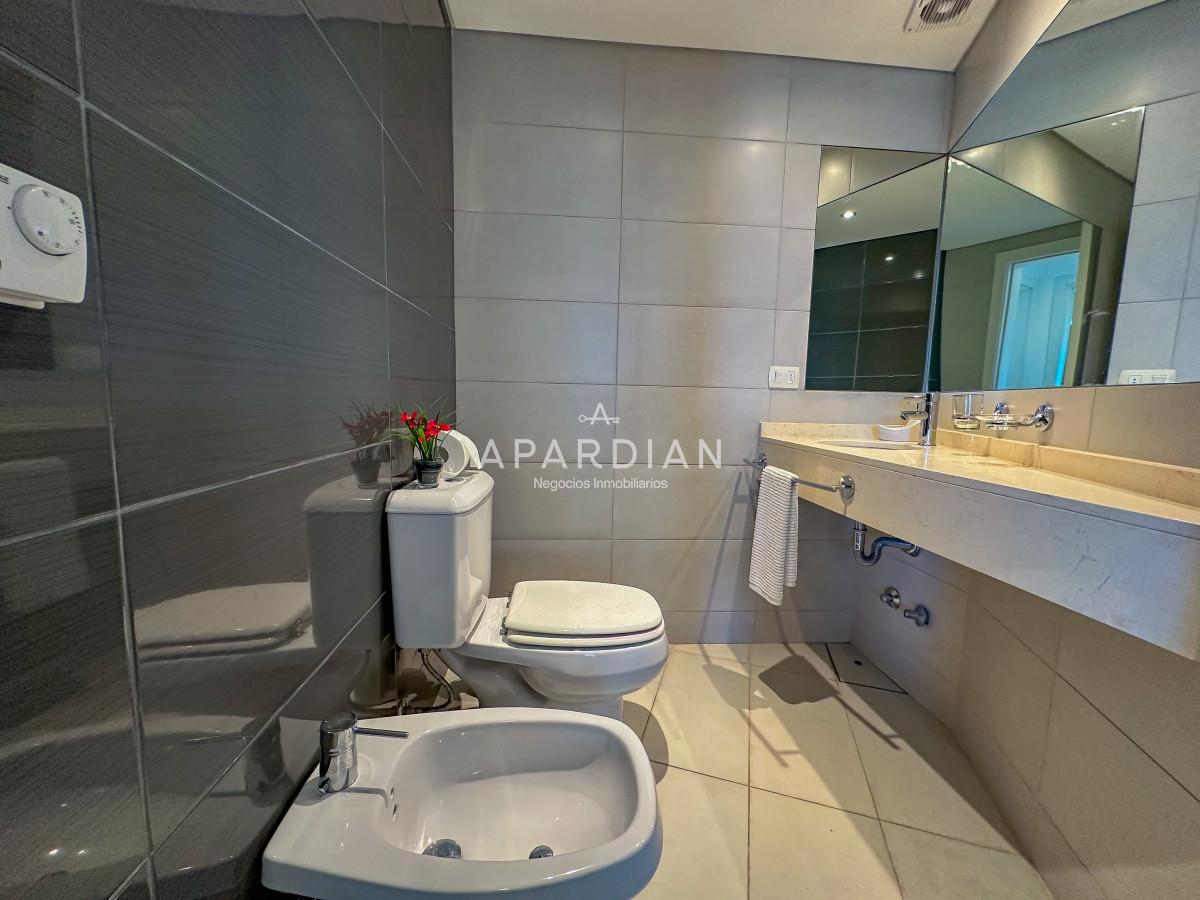 Apartamento ID.21098437 - OPORTUNIDAD EN  PISO ALTO A BRAVA!
