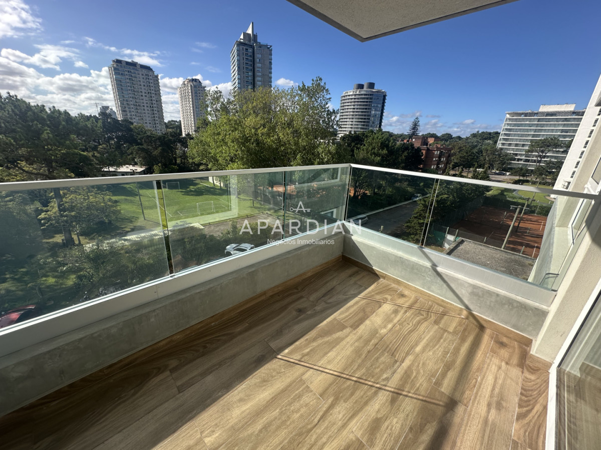 Apartamento ID.21099223 - Apartamento a estrenar en Playa Brava!