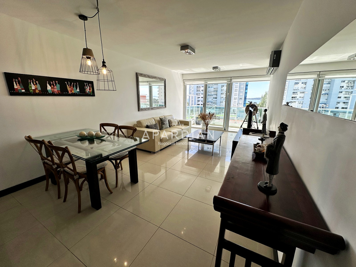 Apartamento ID.21098862 - Gala Tower. Pda 4, exclusivo departamento a solo pasos del Mar en Playa Mansa.