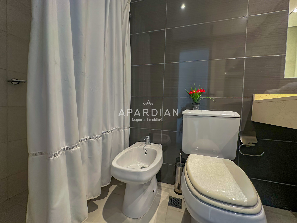 Apartamento ID.21098437 - OPORTUNIDAD EN  PISO ALTO A BRAVA!