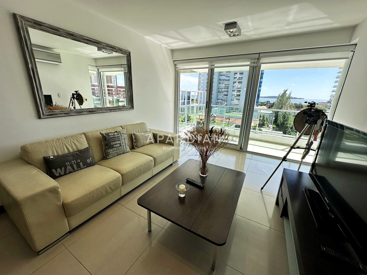 Apartamento ID.21098862 - Gala Tower. Pda 4, exclusivo departamento a solo pasos del Mar en Playa Mansa.
